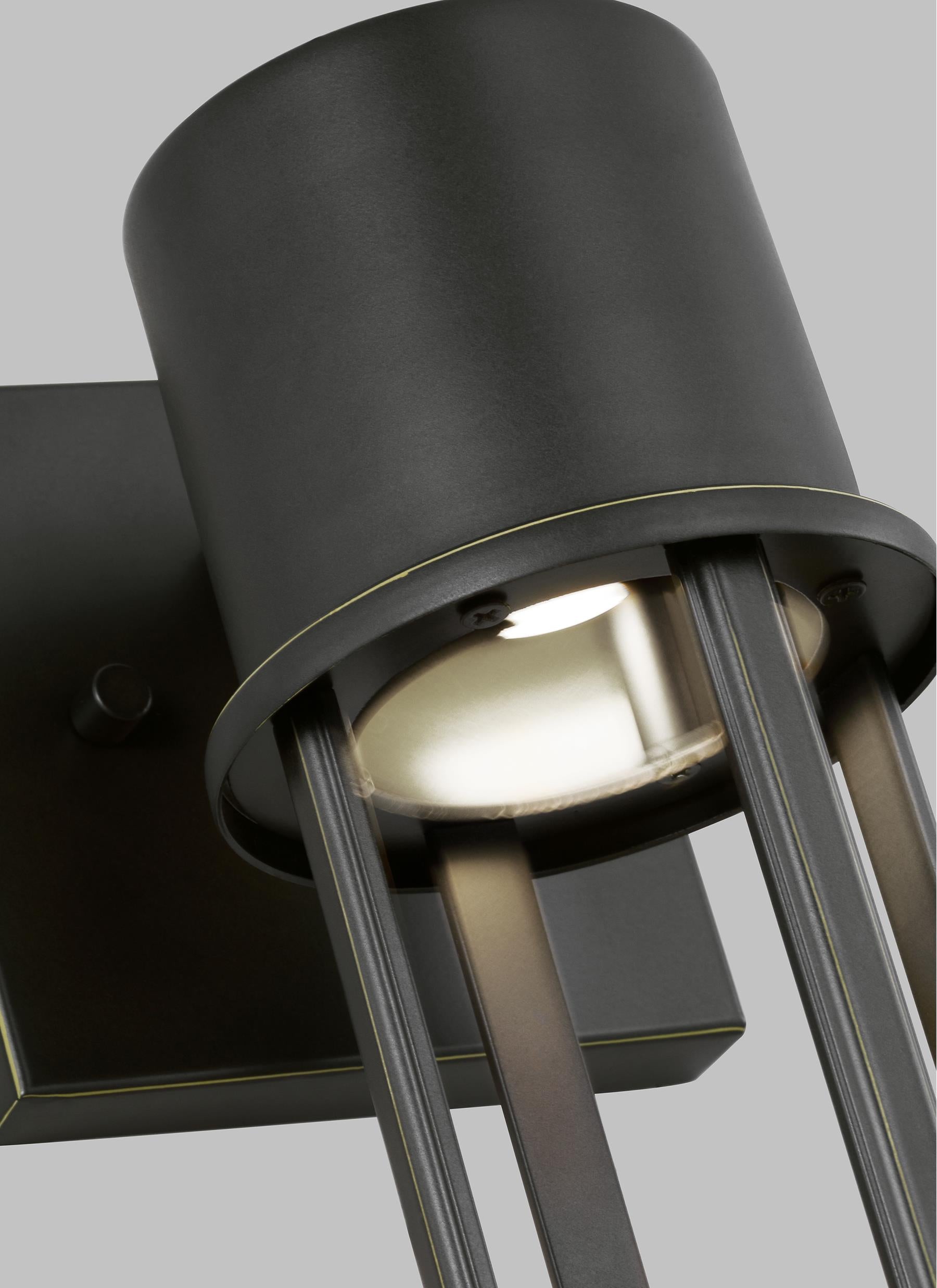 Union Outdoor Wall Lantern