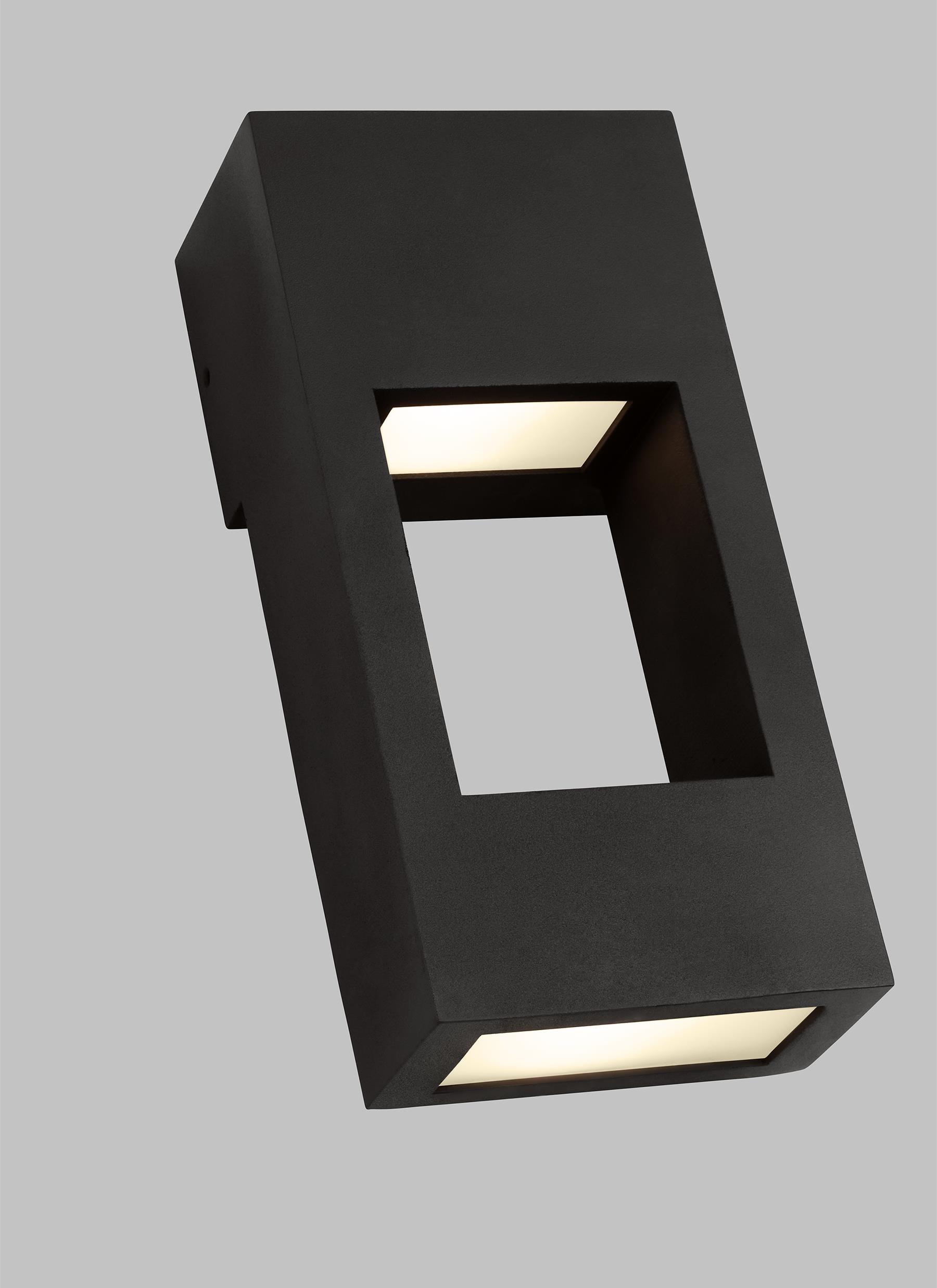 Testa Outdoor Wall Lantern