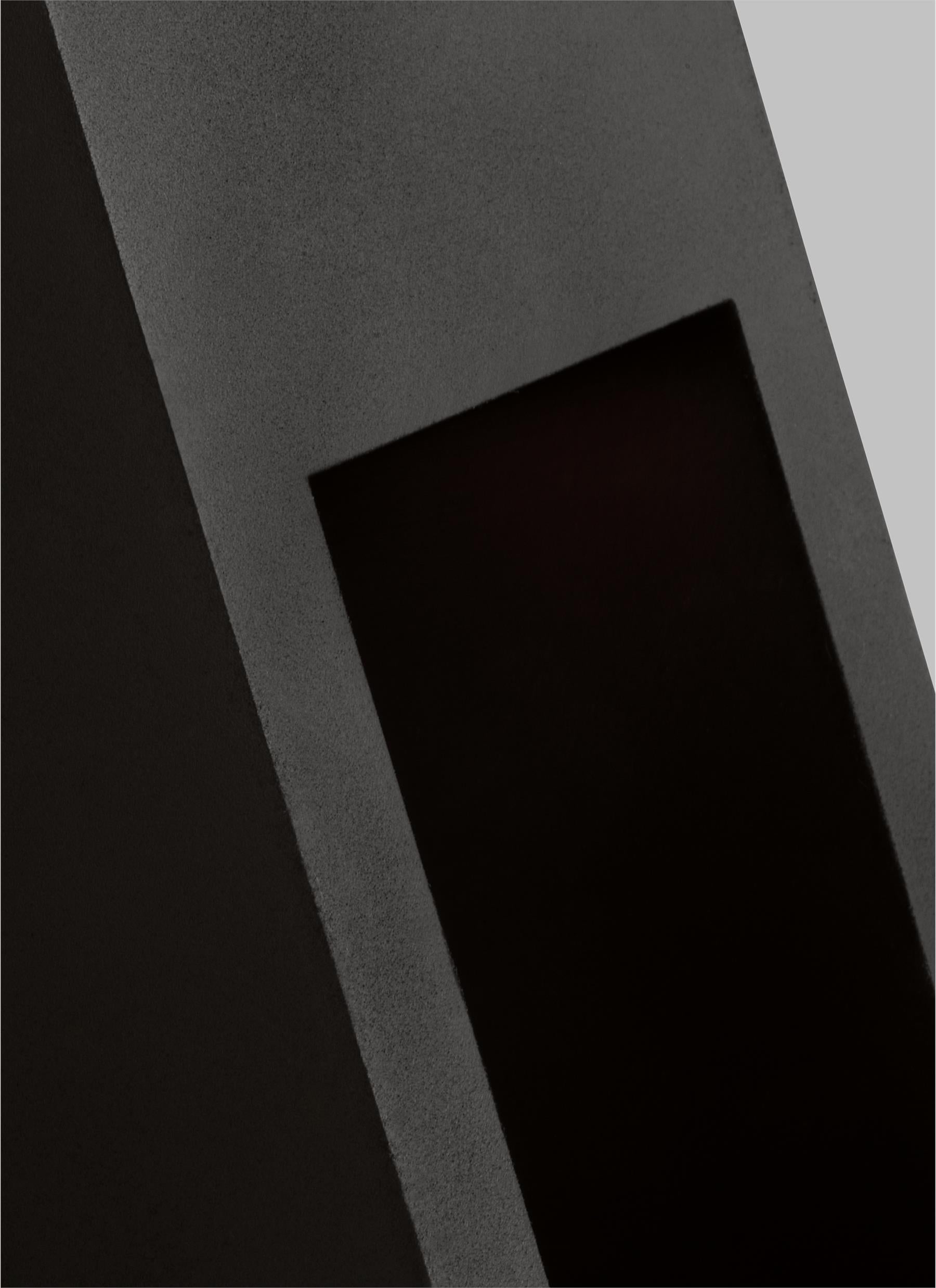 Testa Outdoor Wall Lantern