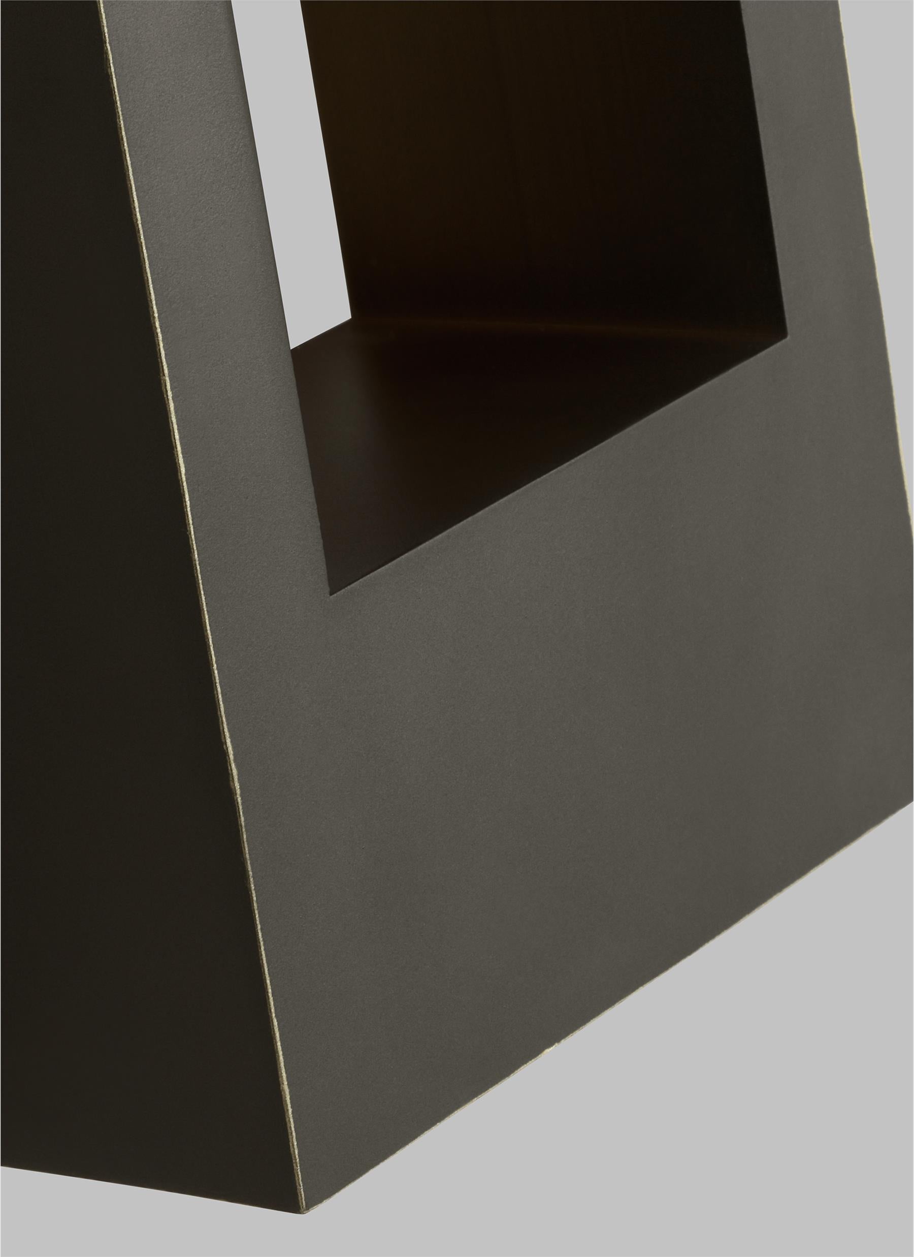 Testa Outdoor Wall Lantern