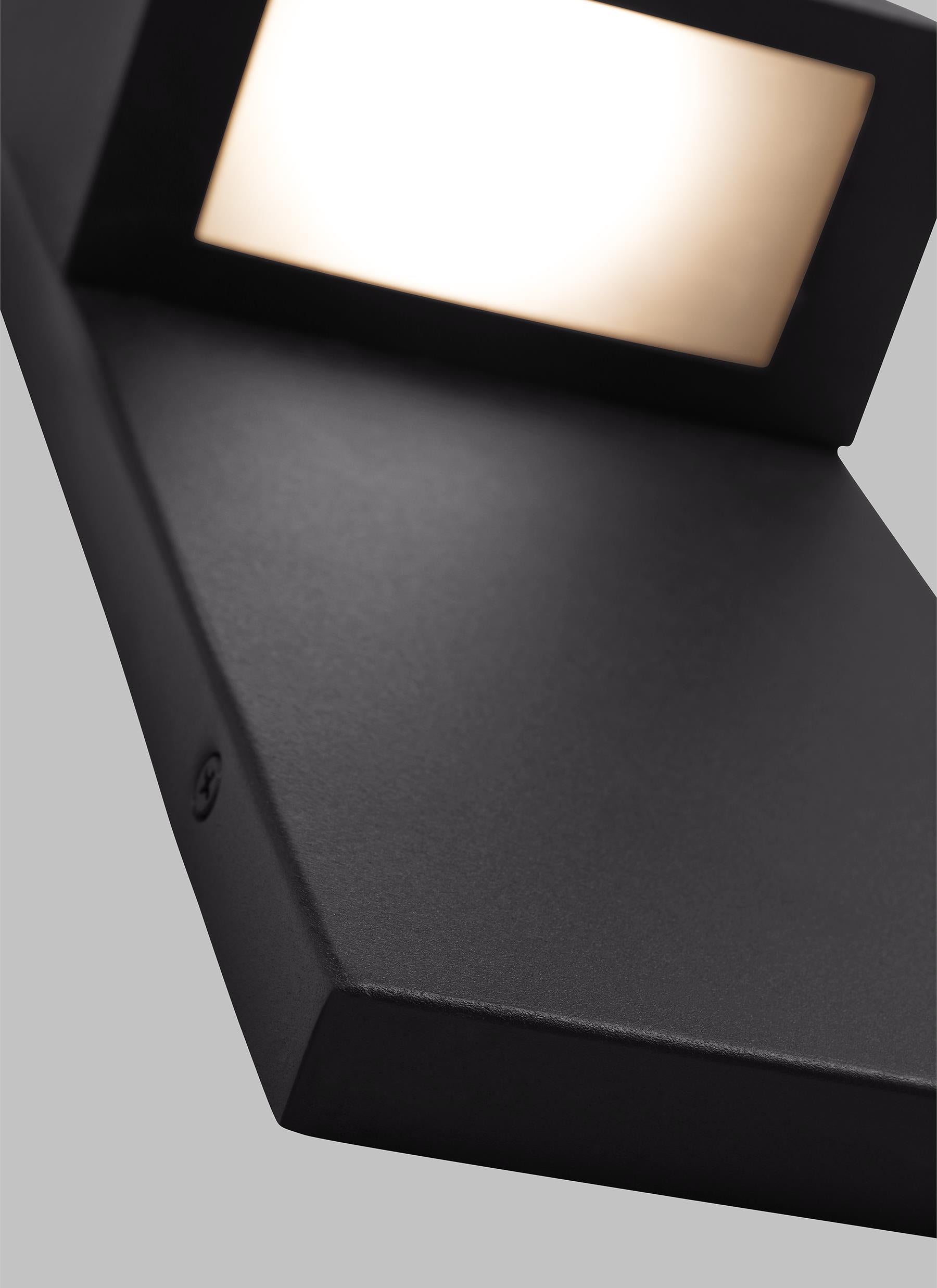 Rocha Outdoor Wall Lantern