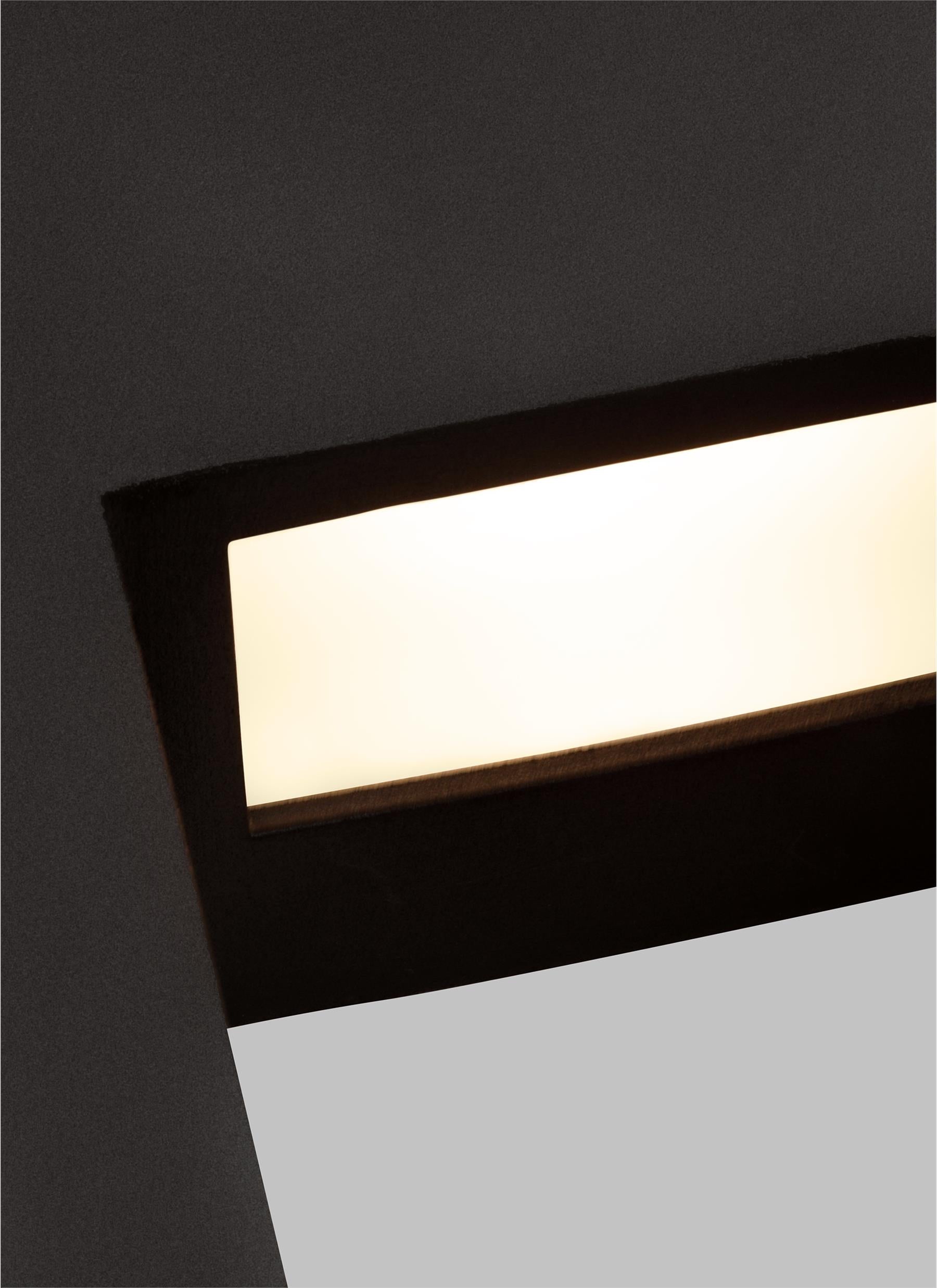 Testa Outdoor Wall Lantern