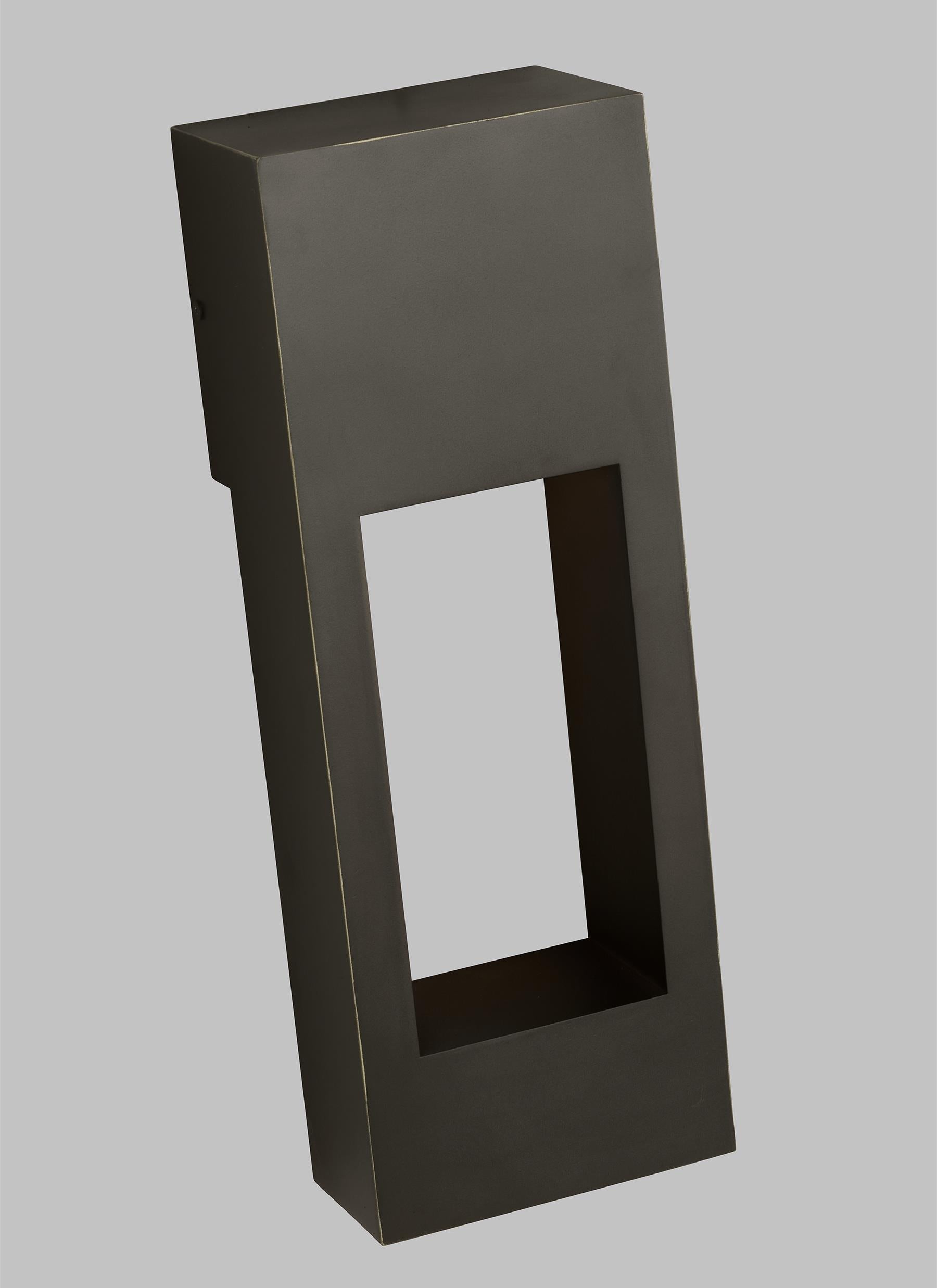 Testa Outdoor Wall Lantern