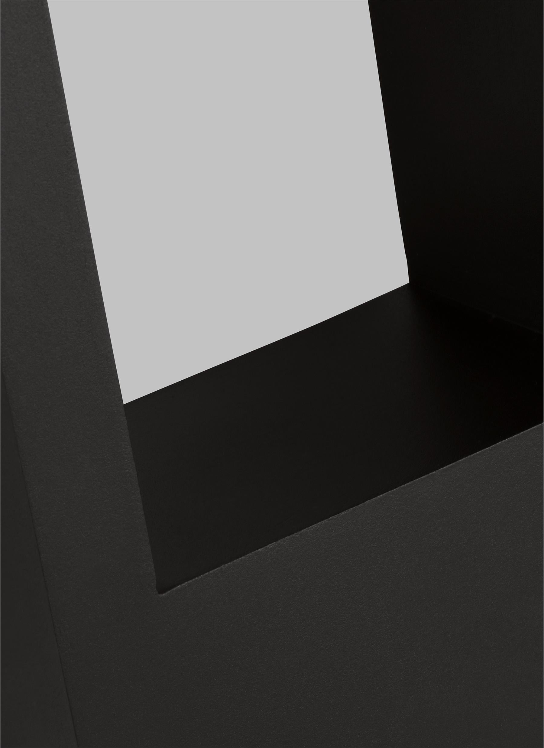Testa Outdoor Wall Lantern