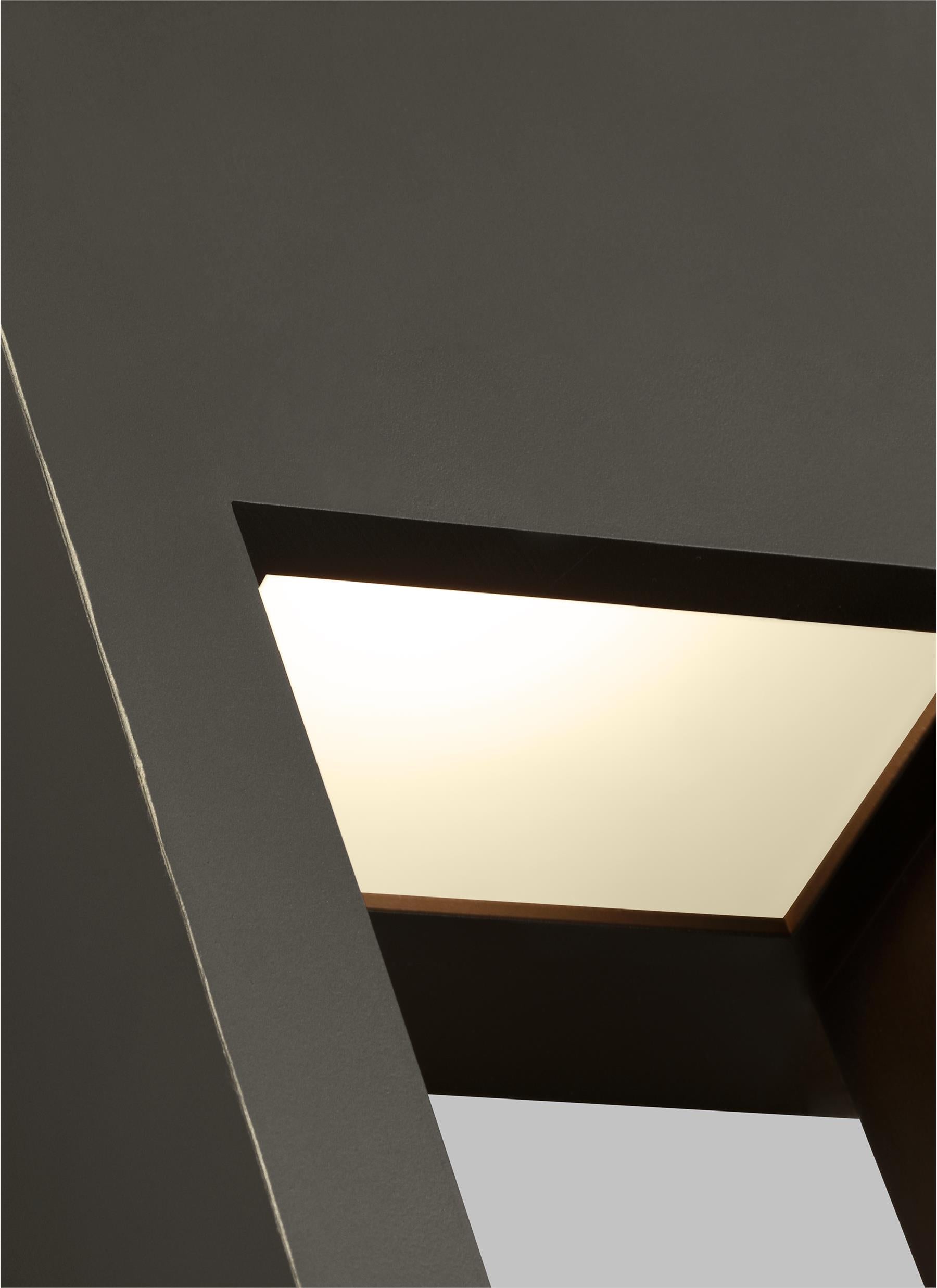 Testa Outdoor Wall Lantern