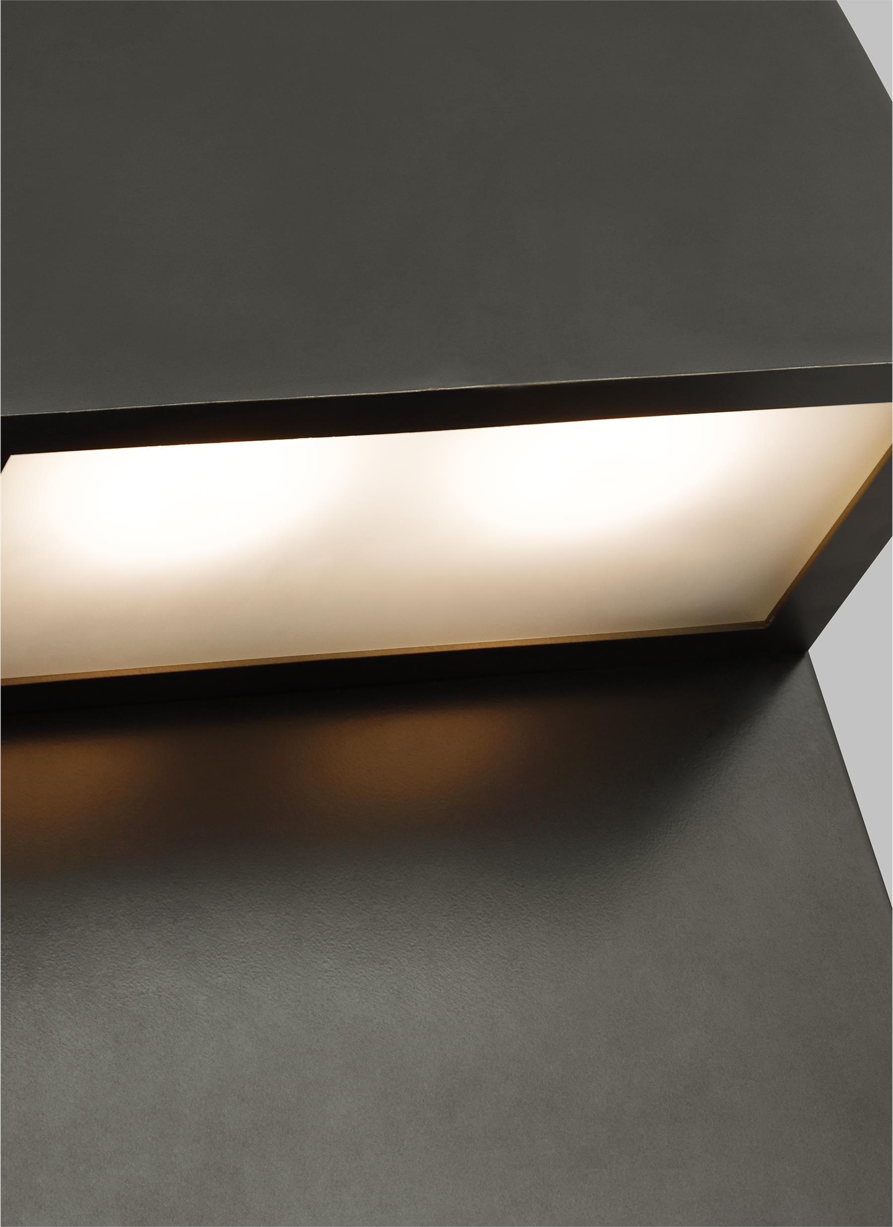 Rocha Outdoor Wall Lantern