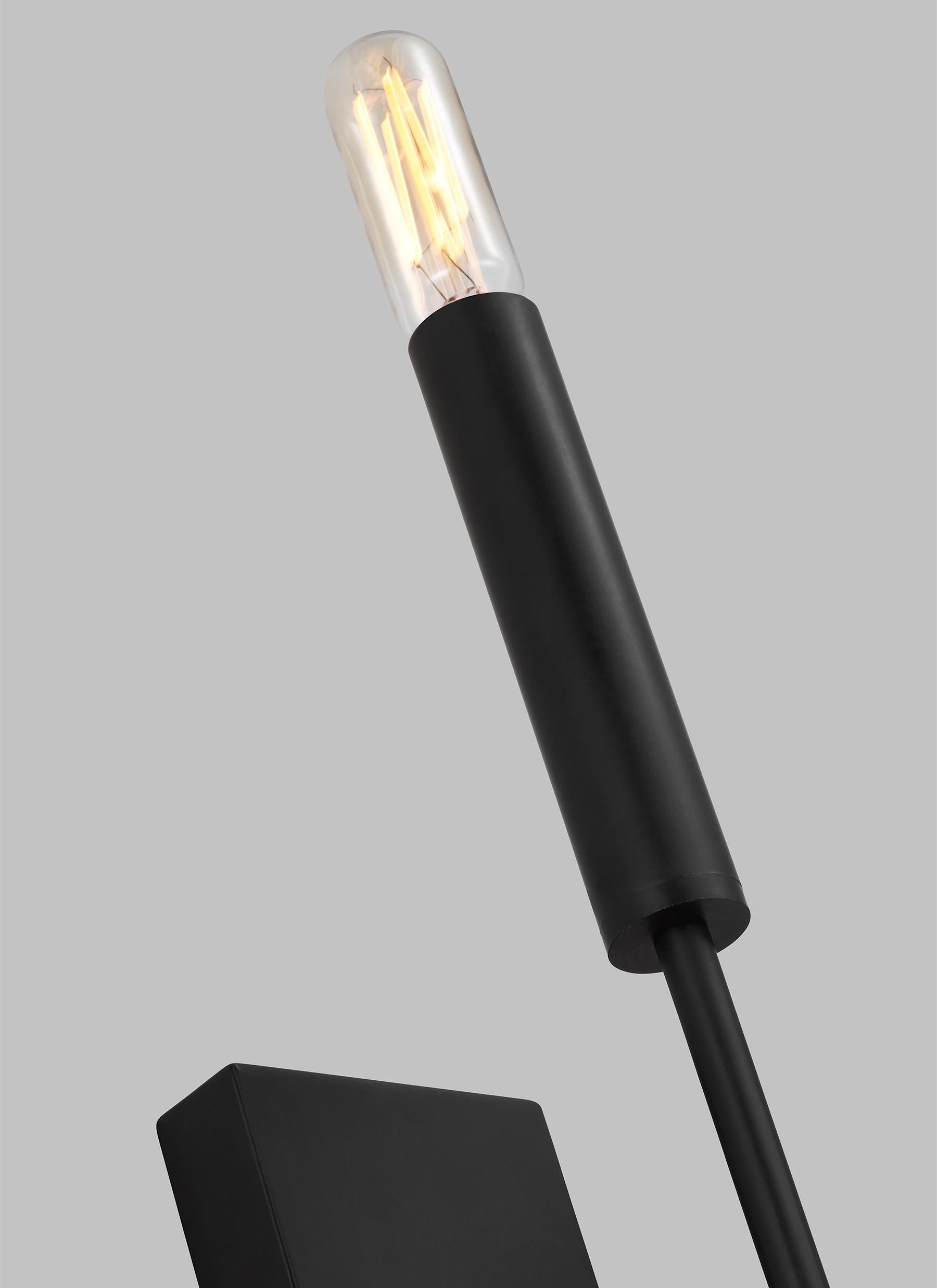 Brianna Tail Sconce