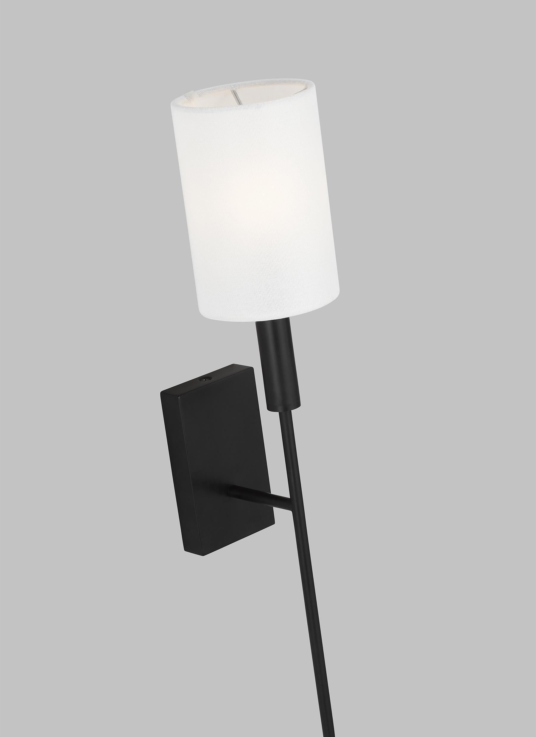 Brianna Tail Sconce