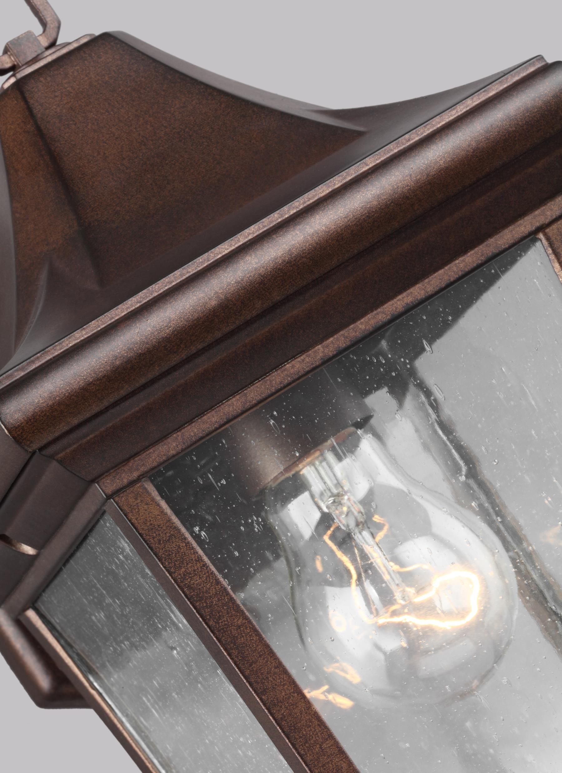 Oakmont Lantern
