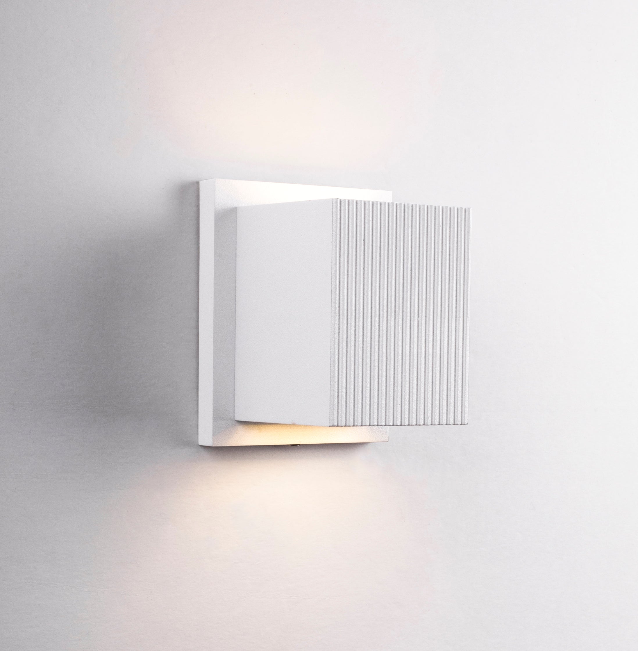Mavis 5" LED Exterior Wall Sconce