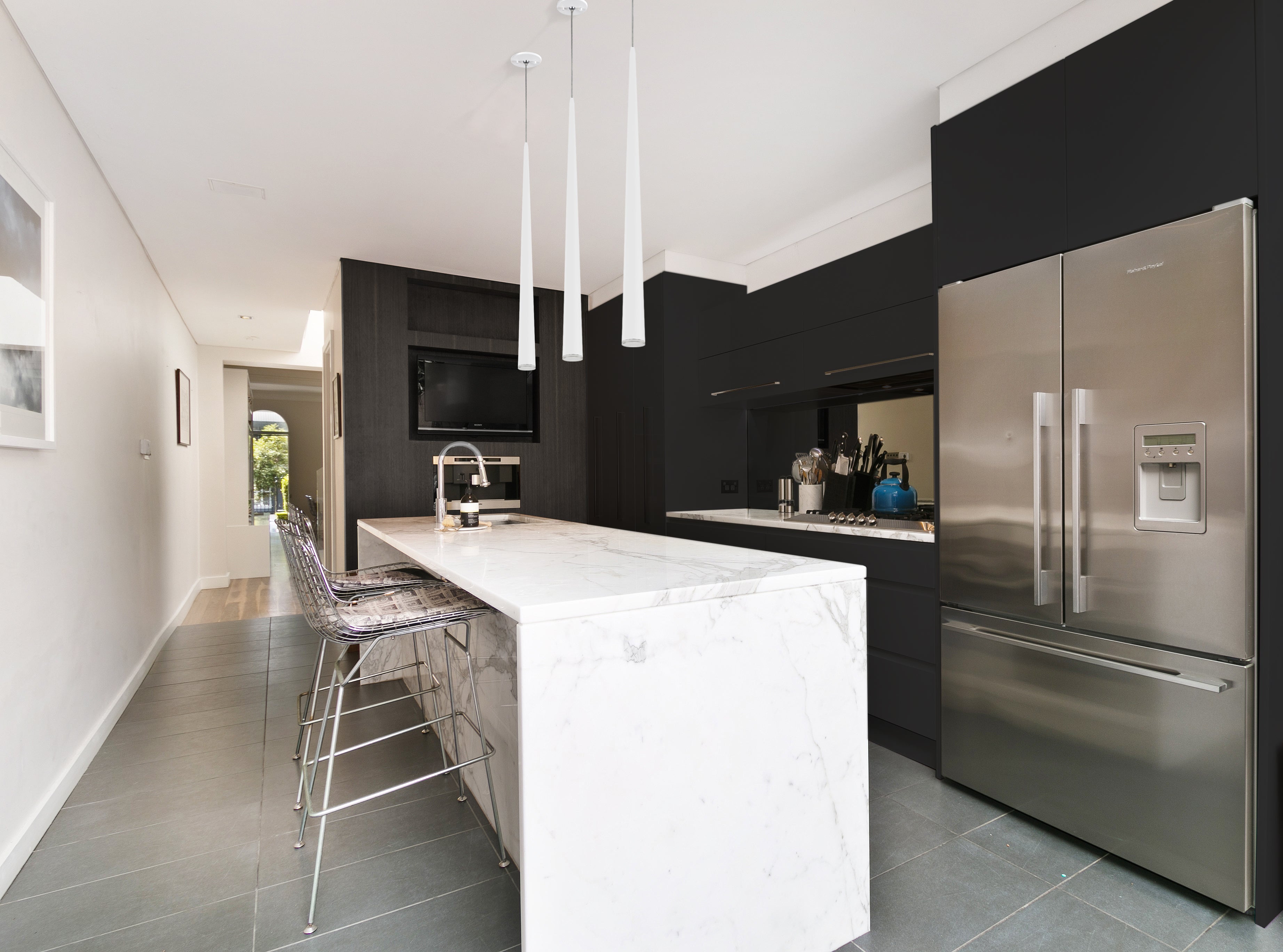 Mina 24" LED Pendant