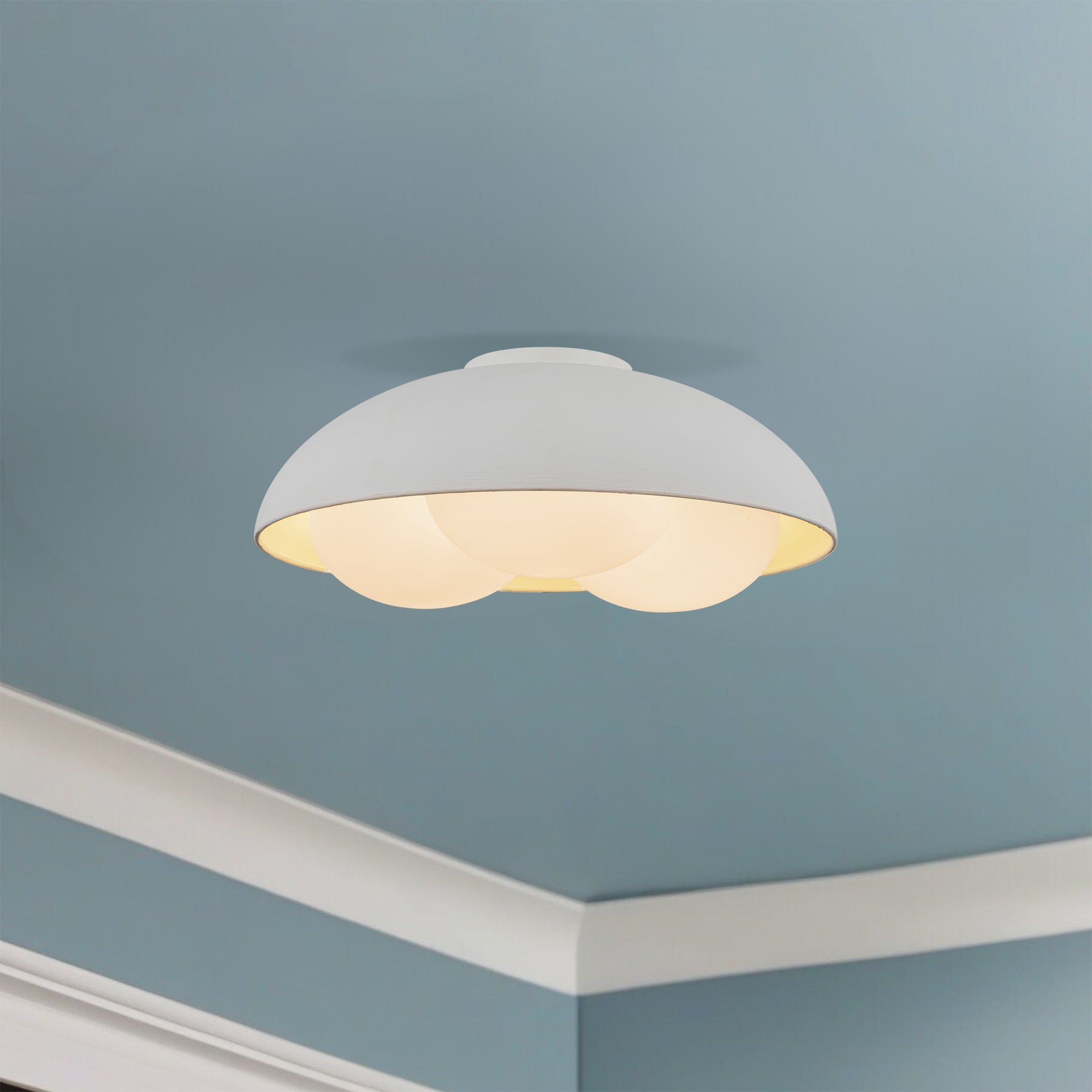Robyn 16" Socket Flush Mount