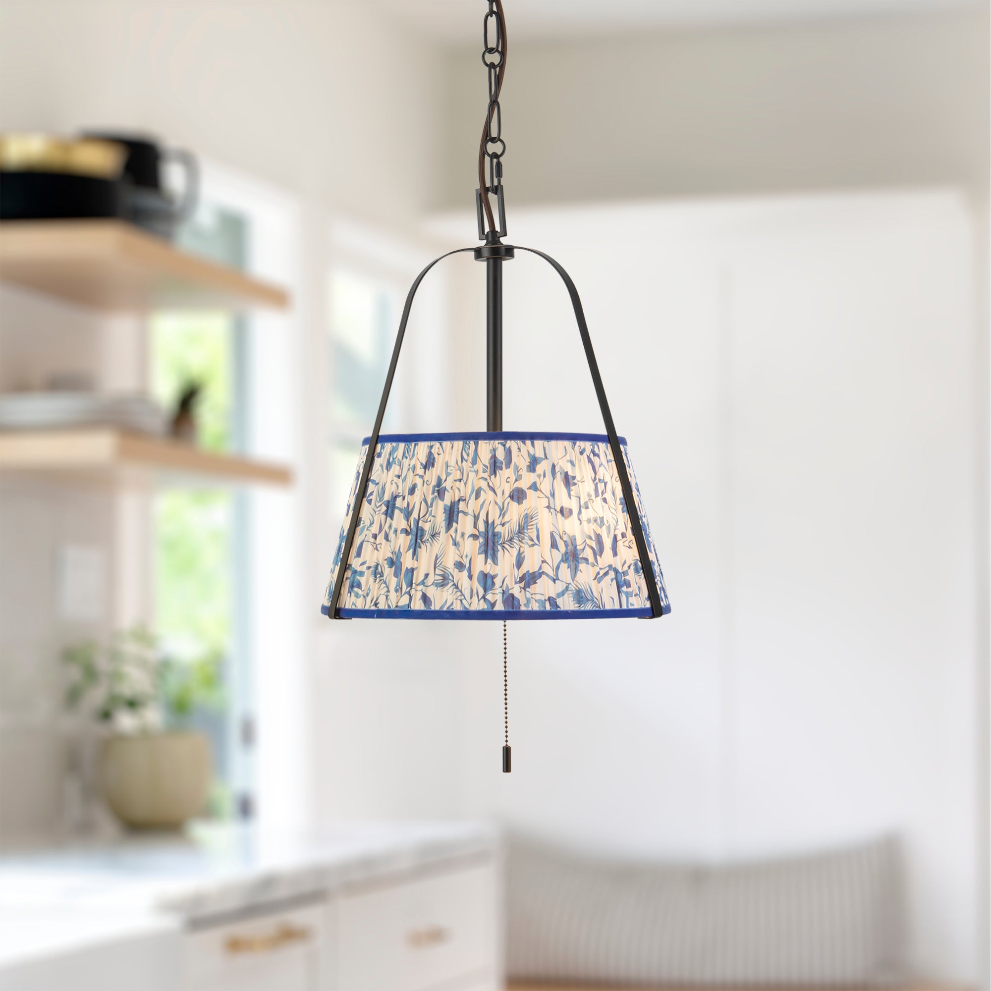 Scout 13" Black Pendant