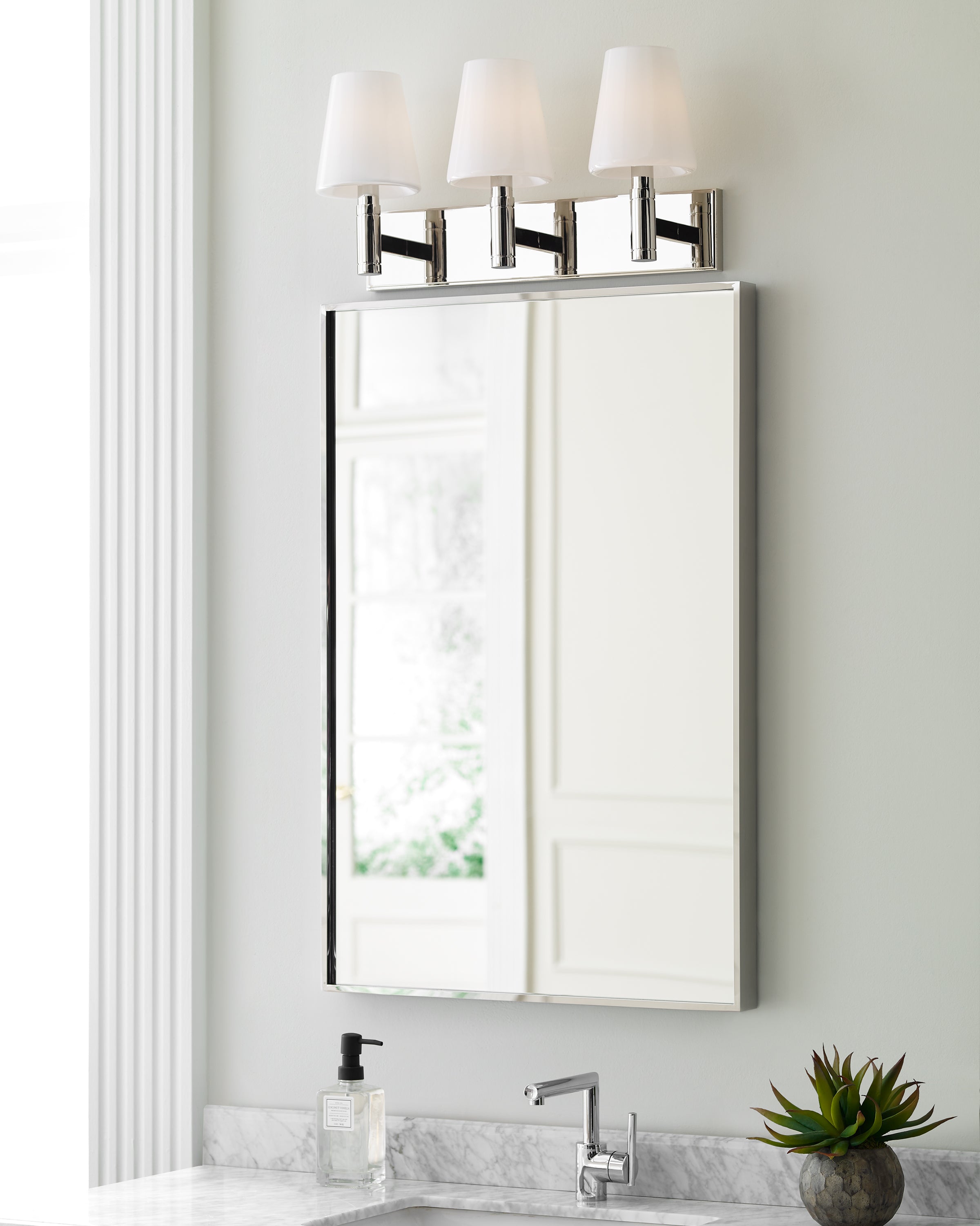 Beckham Classic Vanity