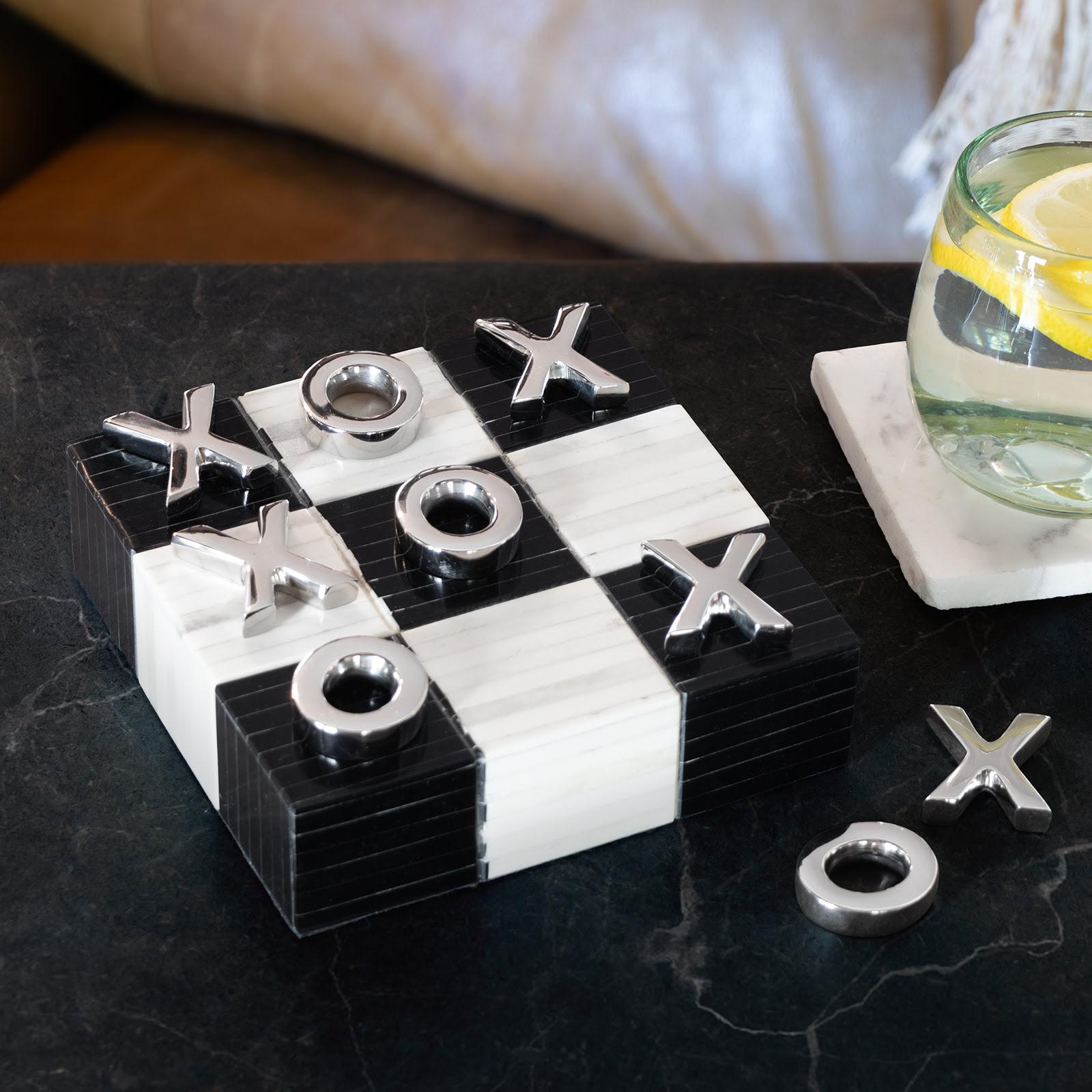 Tic Tac Toe Flat Board With Nickel Pieces