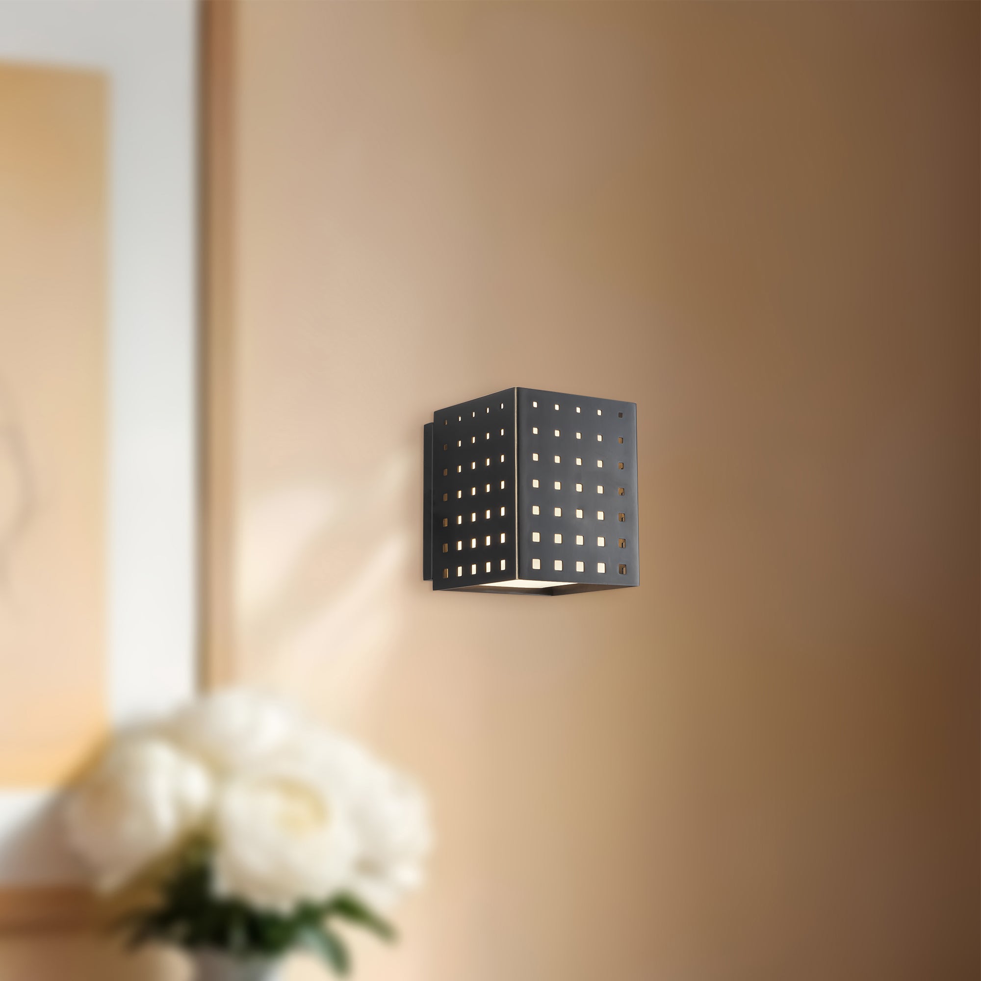 Astoria 5" dimmable LED Wall Sconce