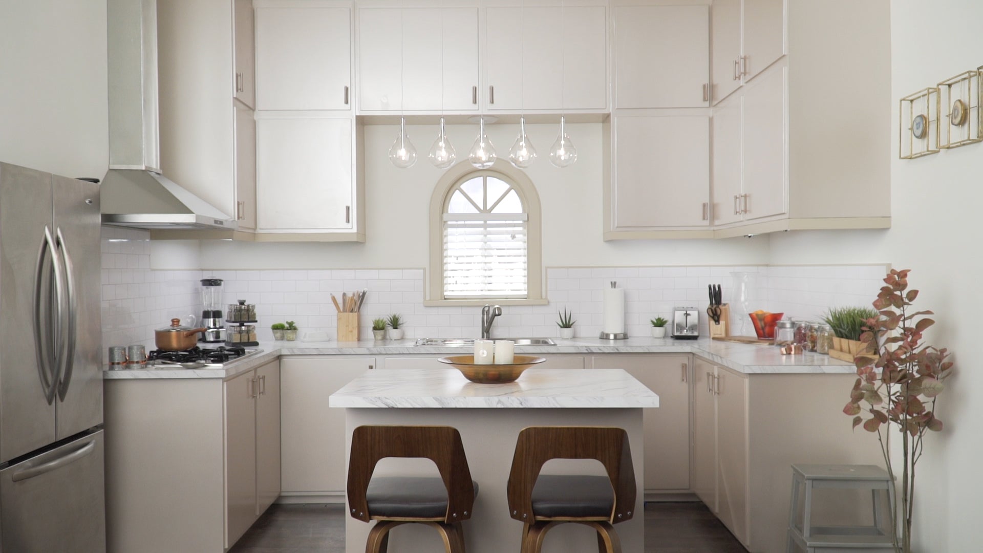 Larmes Linear Pendant