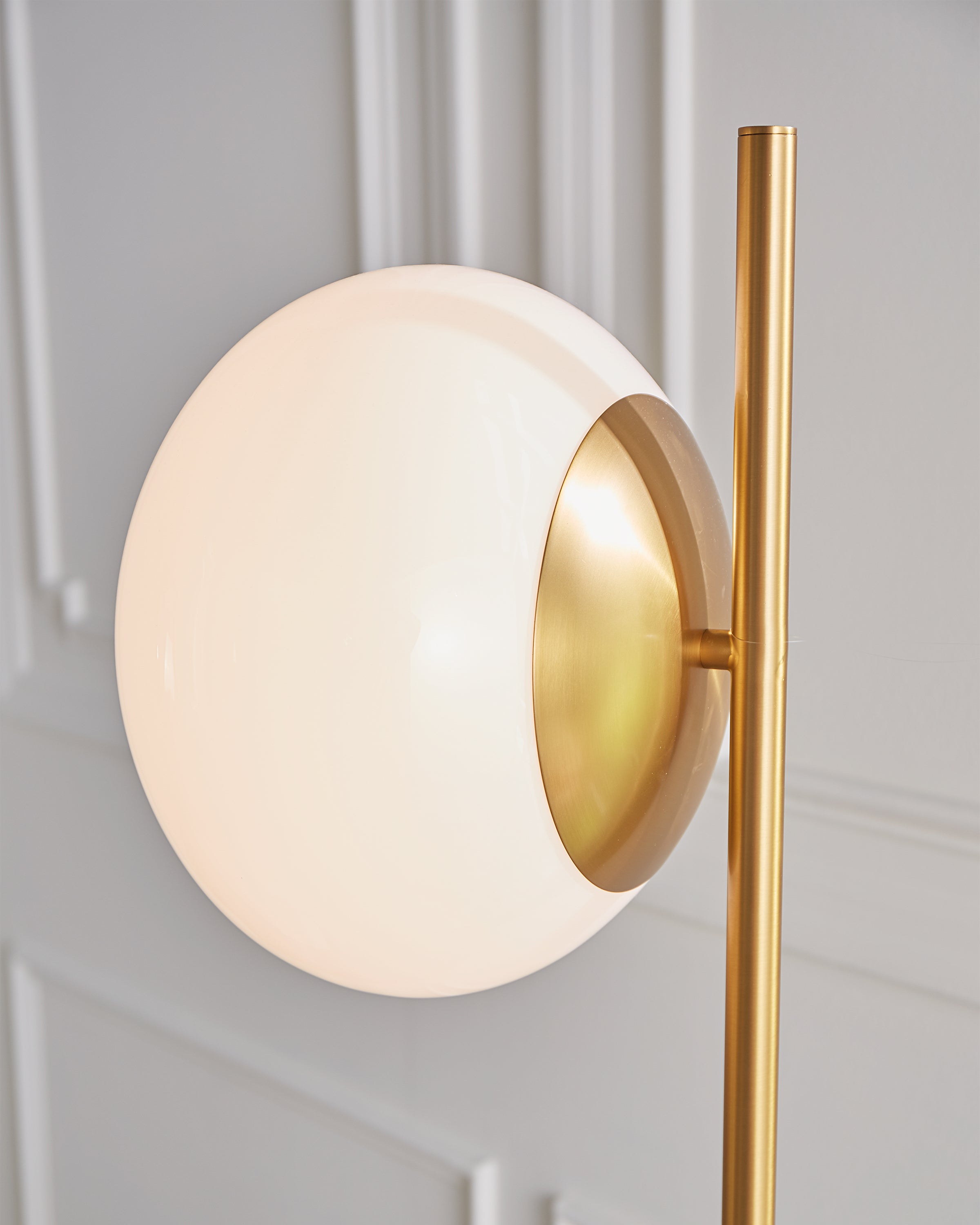 Lune Floor Lamp