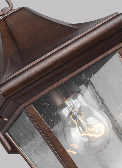 Oakmont Lantern