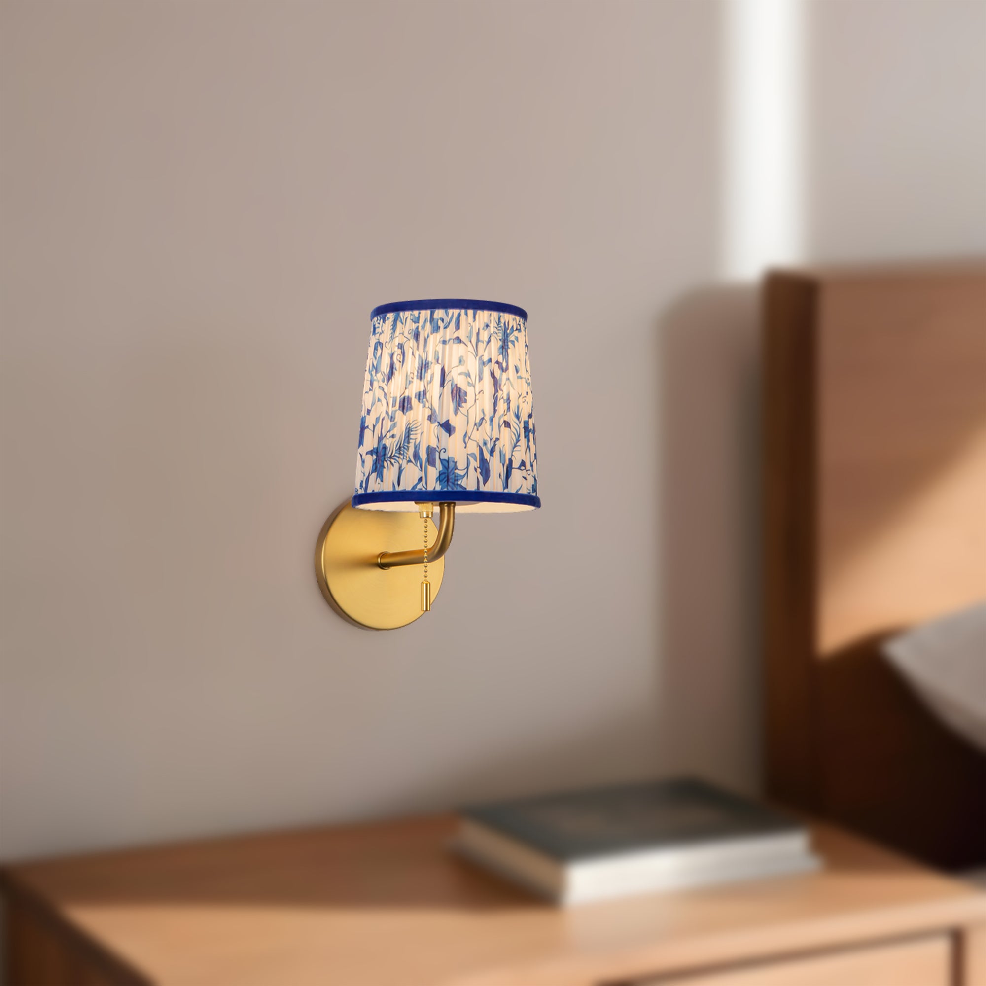 Scout 10" Bathroom Vanity Light