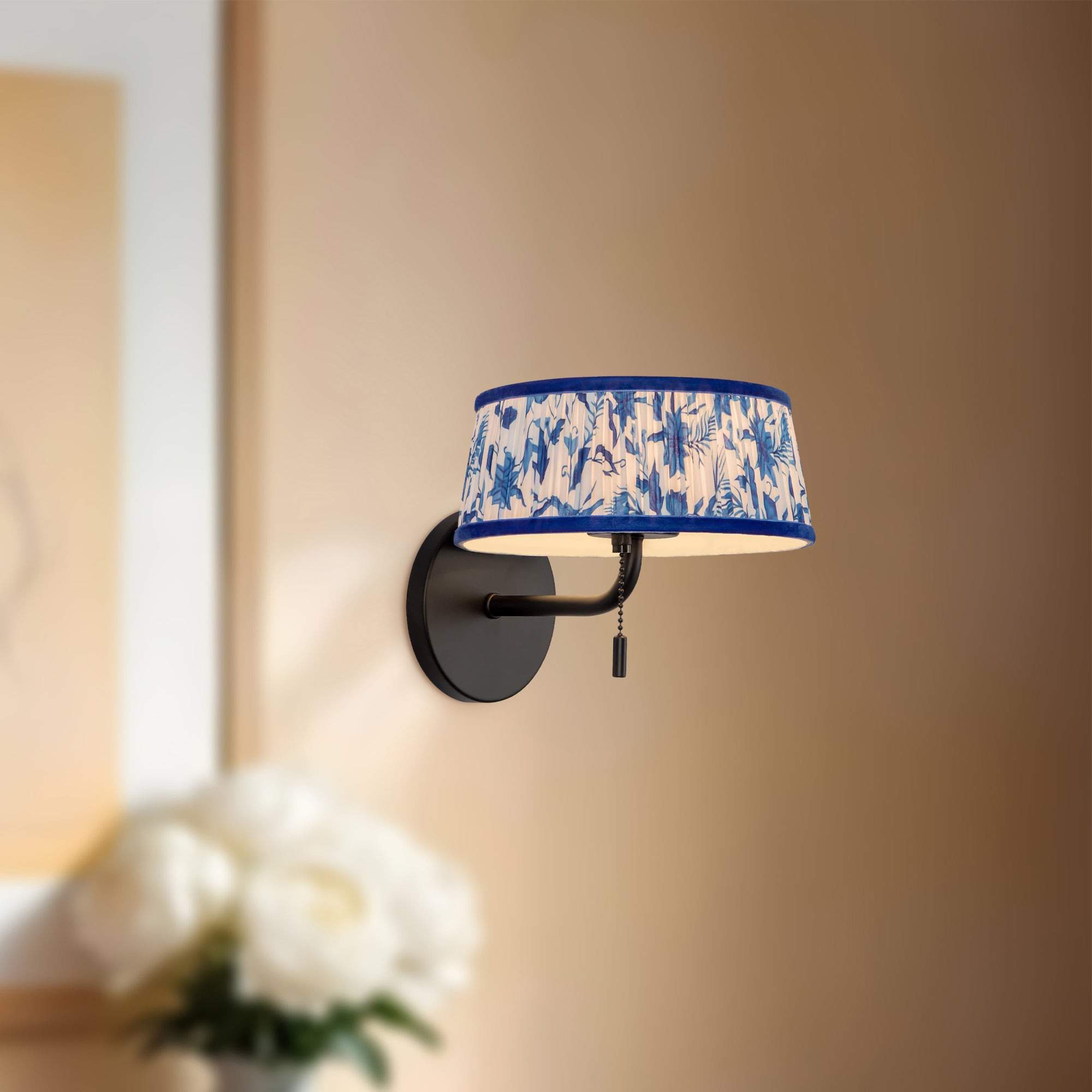 Scout 7" Bathroom Vanity Light