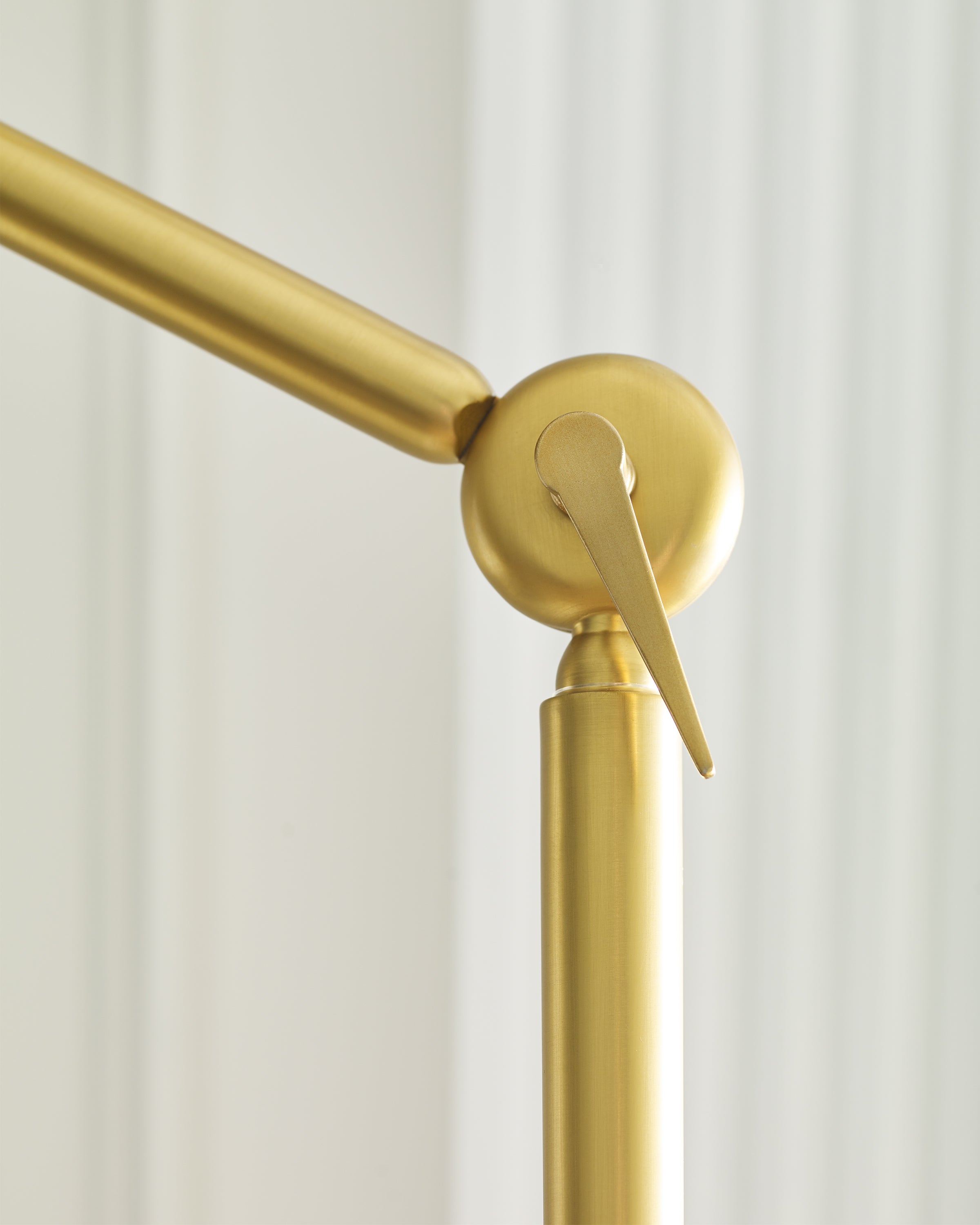 Signoret Grand Task Floor Lamp