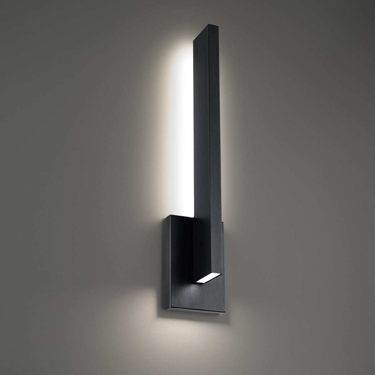 Mako Outdoor Wall Sconce Light