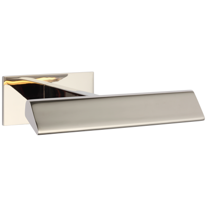 Petrel Picture Light