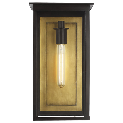 Freeport Outdoor Wall Lantern